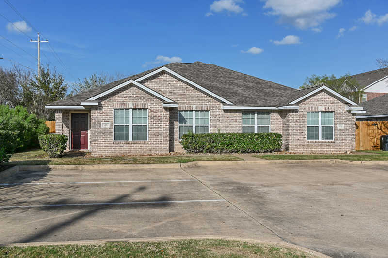 One-Story Floor Plan - Champions on Luther Street